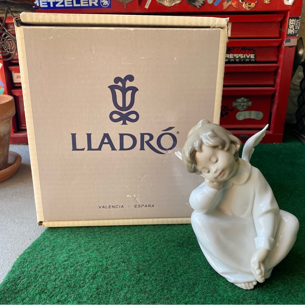 Lladro Serene White Angel Figurine